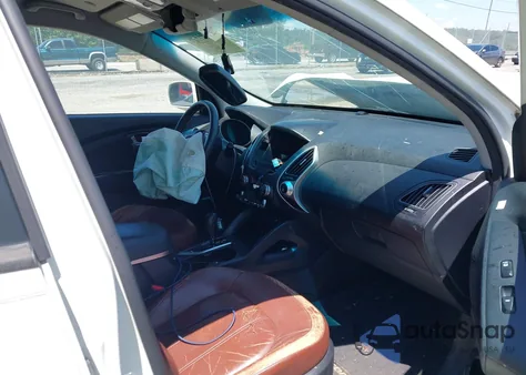 2013 Hyundai Tucson Limited z USA, uszkodzony, nr VIN KM8JU3AC8DU588906